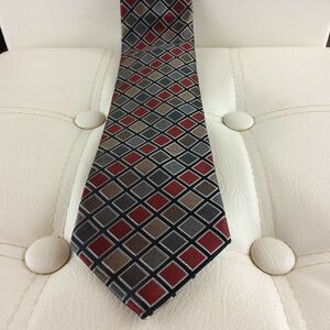 Kenneth Cole Reaction silk diamond print tie